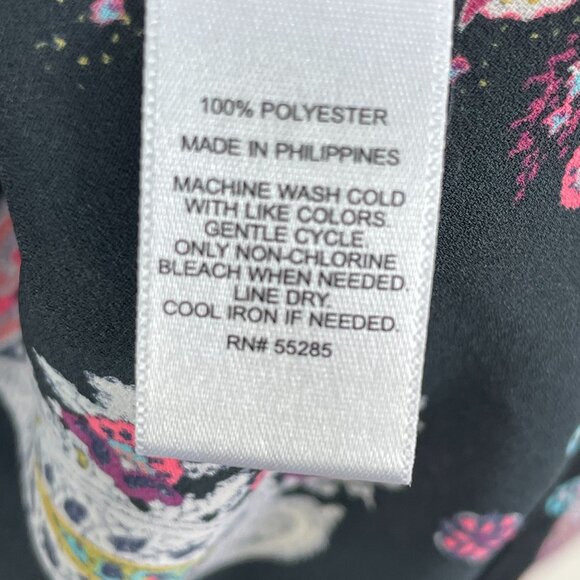 EXPRESS Portofino Shirt Womens Small Paisley Button Up Roll Tab Sleeve Blouse - Picture 4 of 8